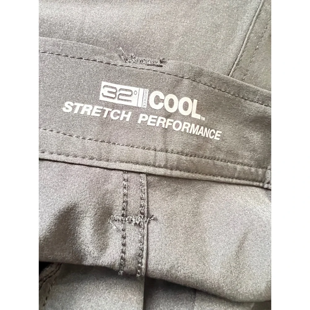 NEW 32 Degrees Cool Mens 42 Stretch Performance Shorts Black 9 Inch Inseam